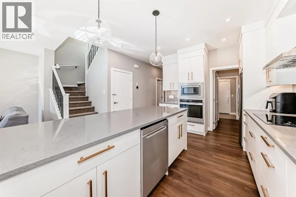 321 Carringvue Place NW