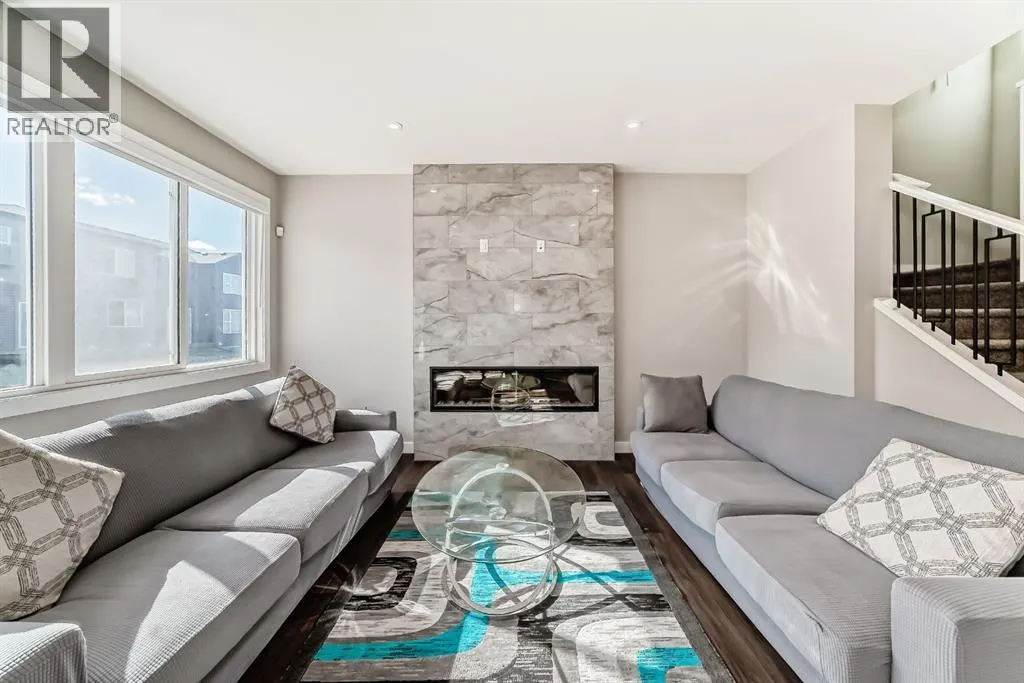 321 Carringvue Place NW