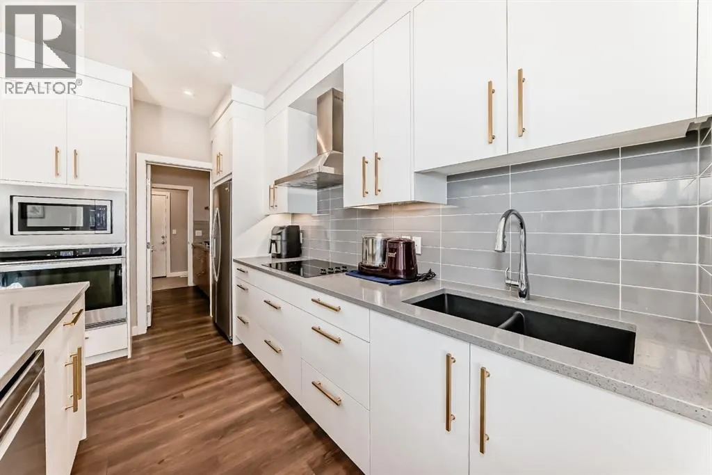 321 Carringvue Place NW