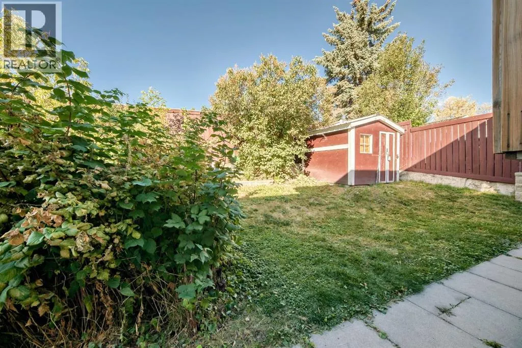 724D Raynard Crescent SE
