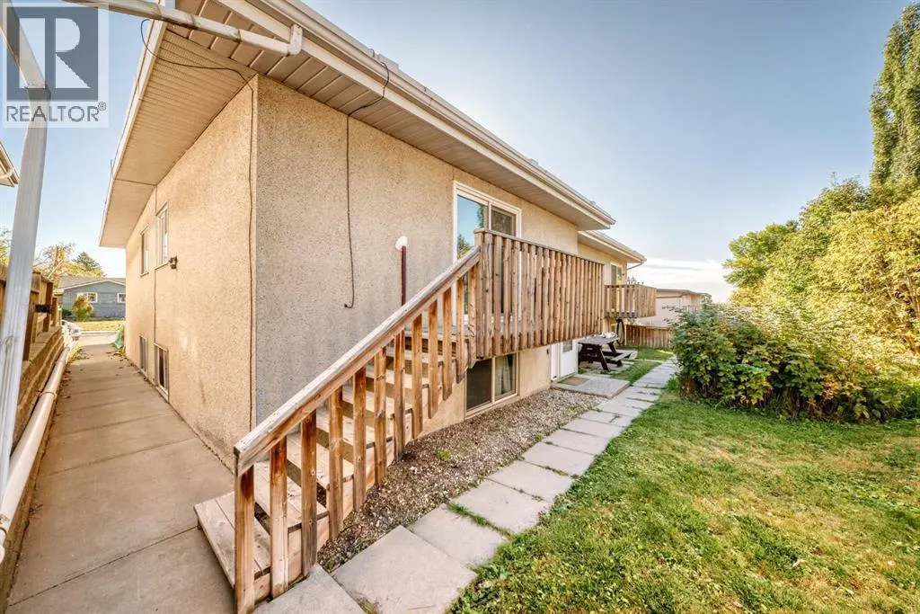724D Raynard Crescent SE