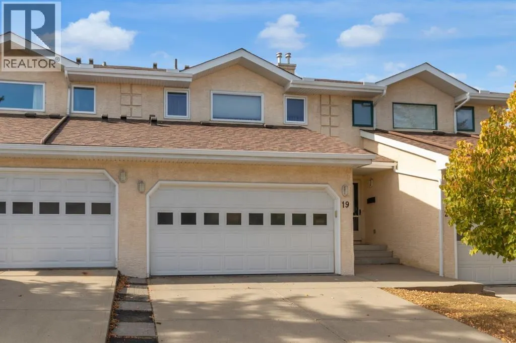 19, 200 Sandstone Drive NW