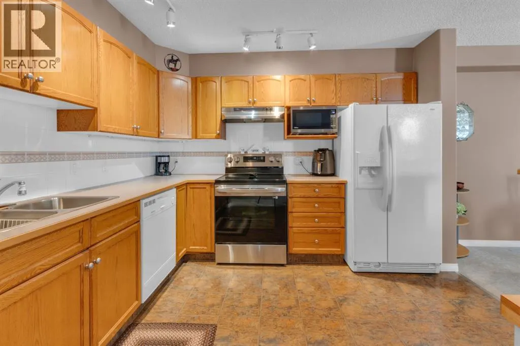 19, 200 Sandstone Drive NW
