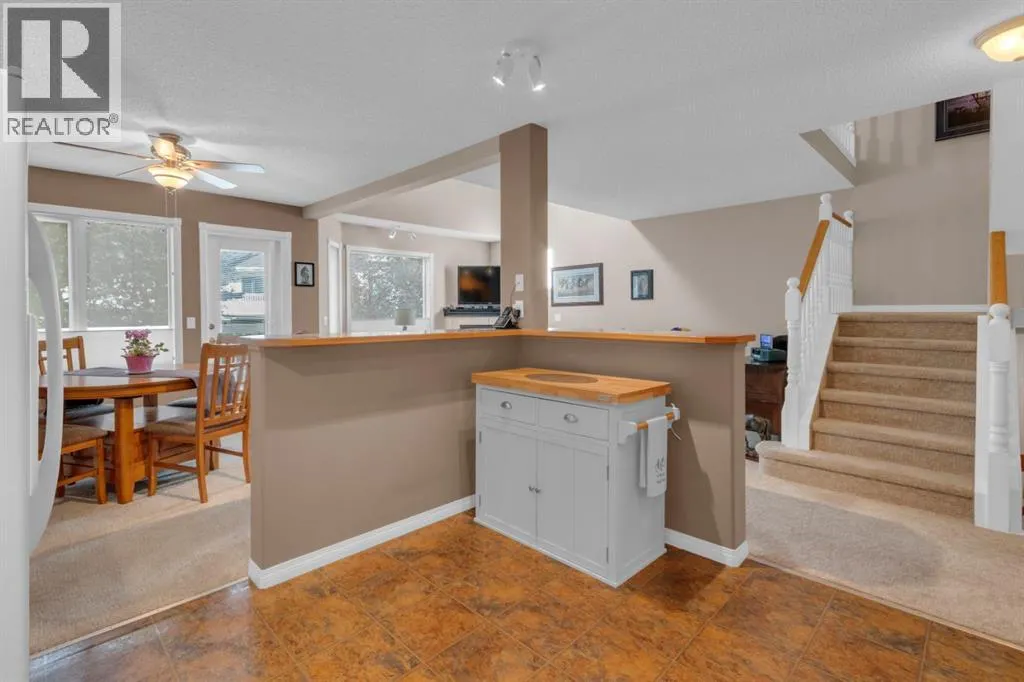 19, 200 Sandstone Drive NW