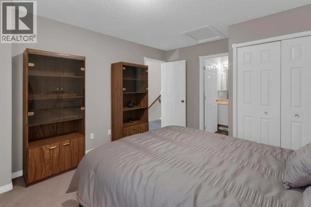 19, 200 Sandstone Drive NW