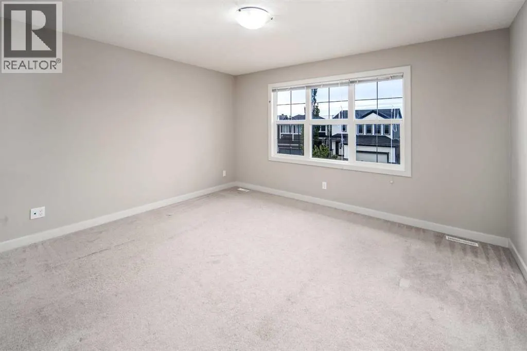 136 Evansdale Common NW