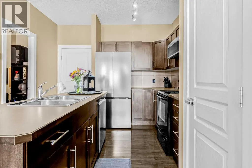 306, 10 Panatella Road NW