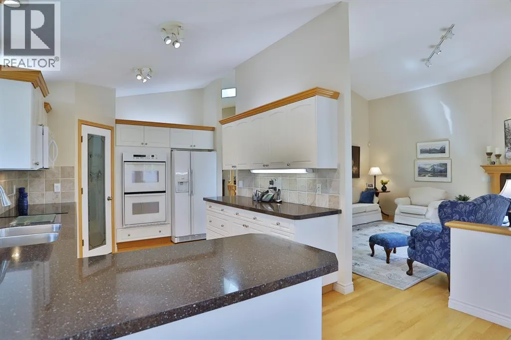 185 Hamptons Square NW
