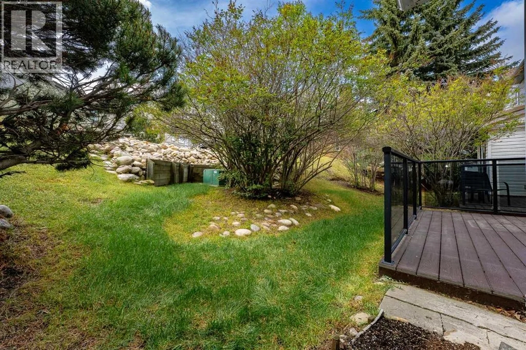 215 Coachway Lane SW