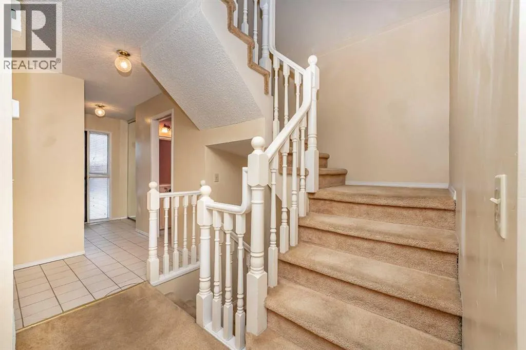 215 Coachway Lane SW
