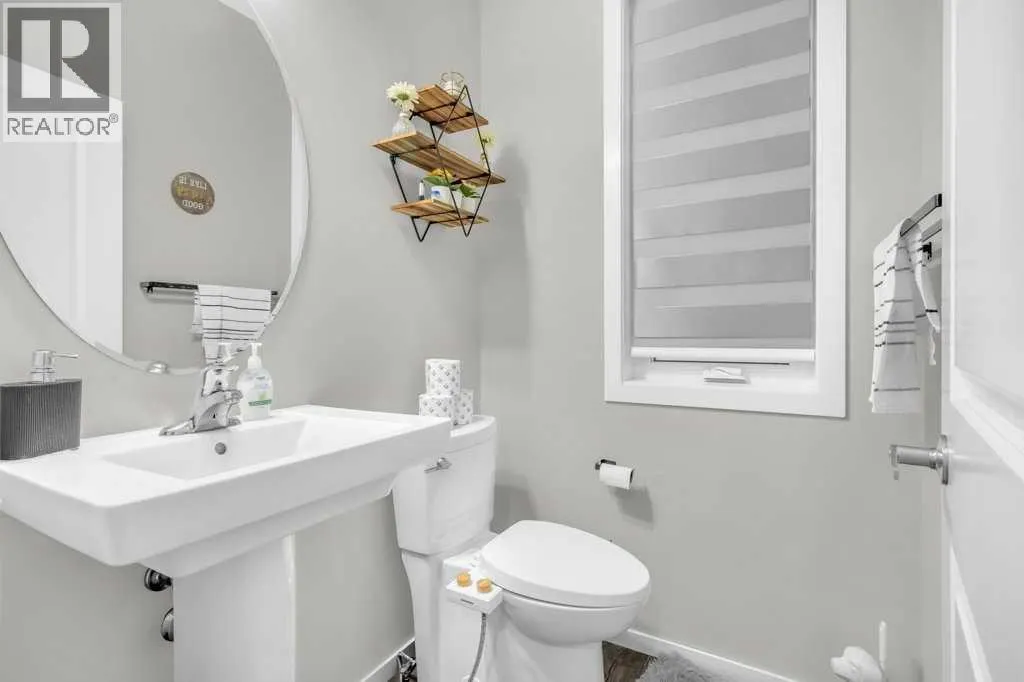 749 Windrow Manor SW