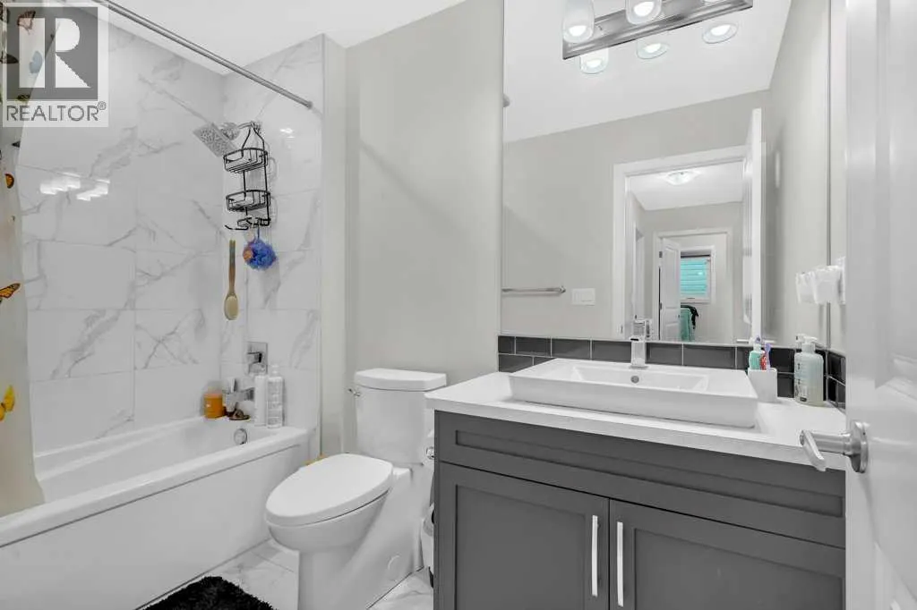 749 Windrow Manor SW