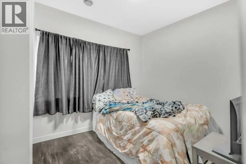 749 Windrow Manor SW