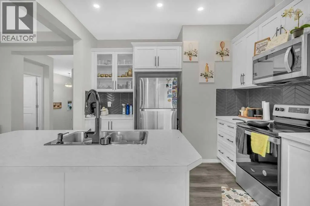 749 Windrow Manor SW