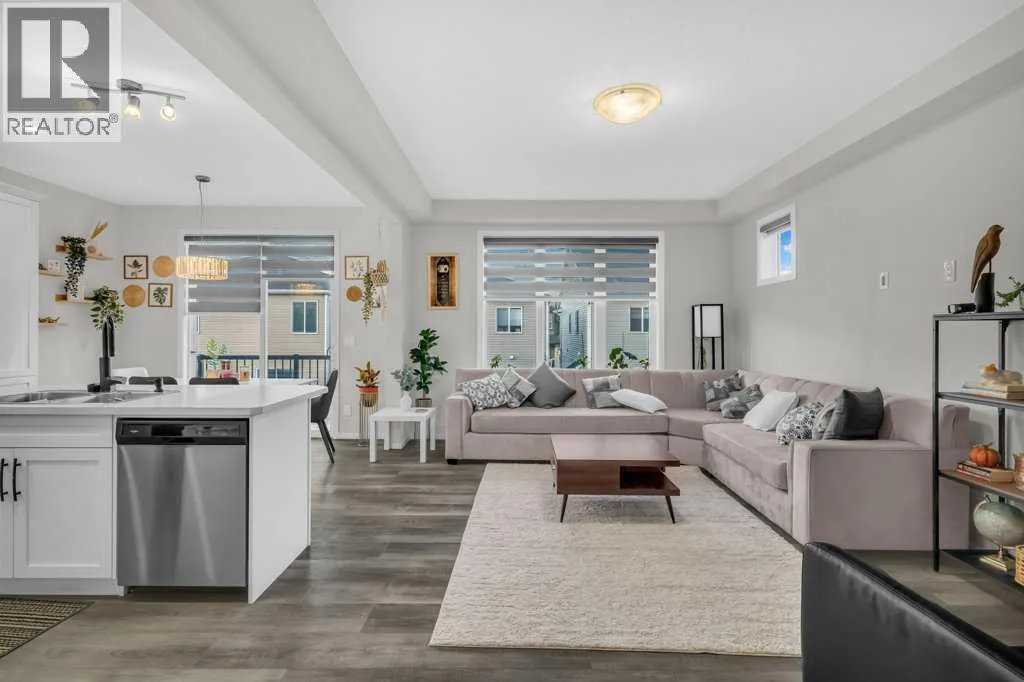 749 Windrow Manor SW