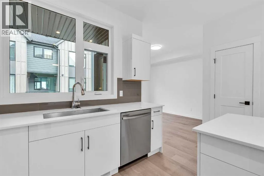 404, 85 Sage Hill Heights NW