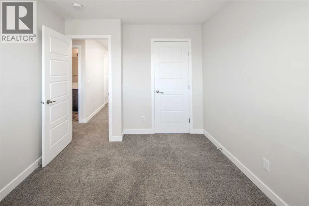 70 Evanscrest Road NW