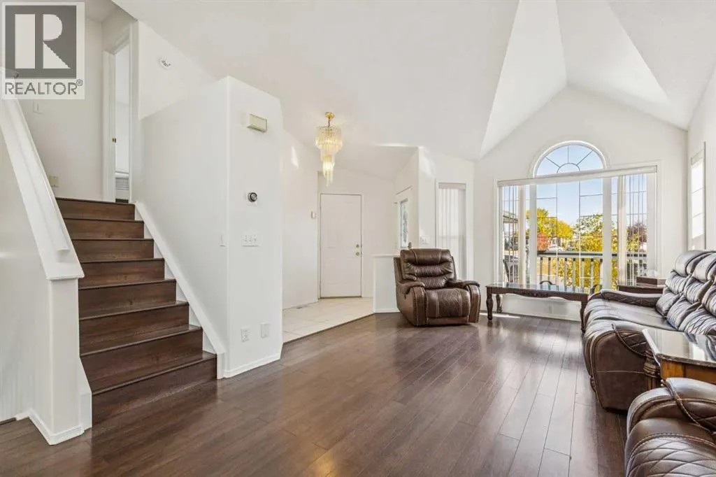 132 San Diego Green NE