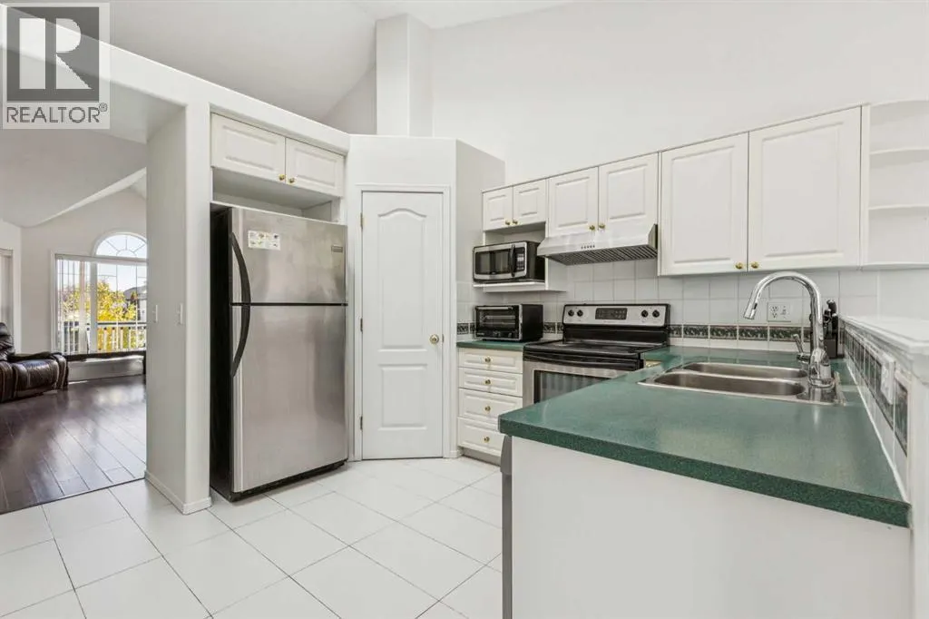 132 San Diego Green NE