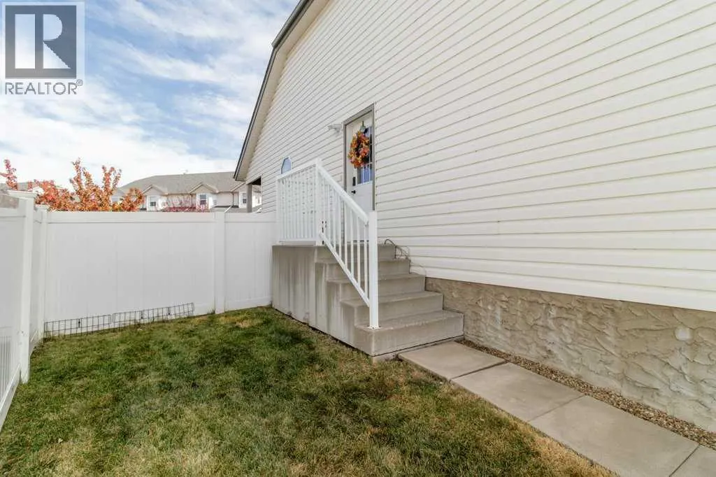 45, 33 Donlevy Avenue