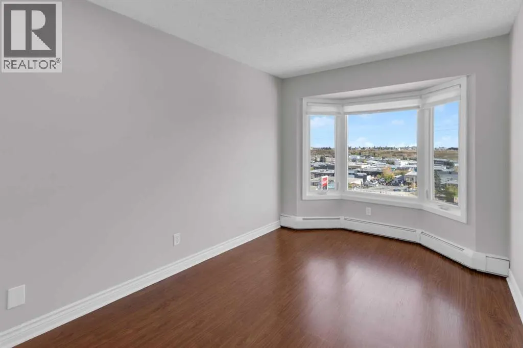 204, 3606 Erlton Court SW