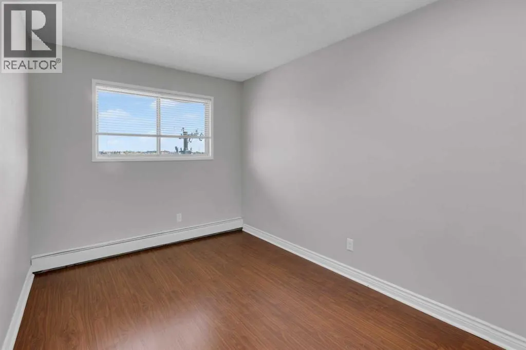 204, 3606 Erlton Court SW