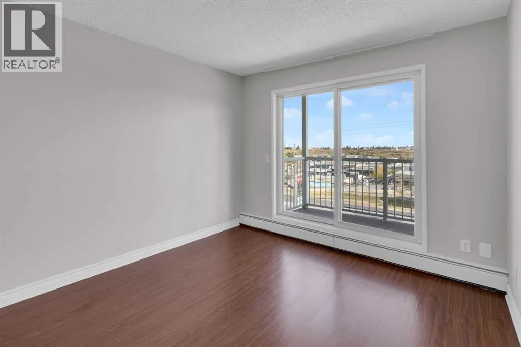 204, 3606 Erlton Court SW