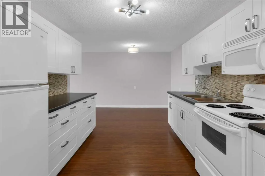 204, 3606 Erlton Court SW