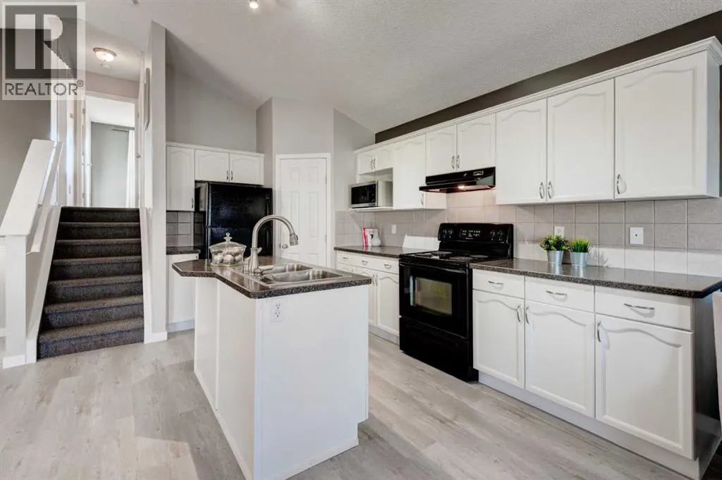 64 cimarron grove Close