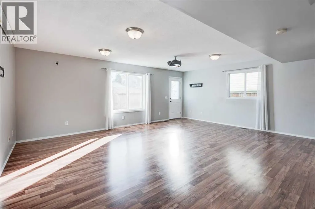 64 cimarron grove Close