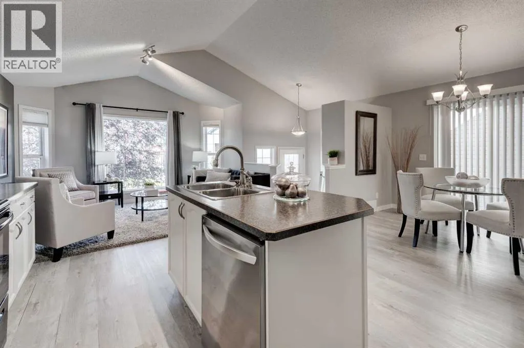 64 cimarron grove Close