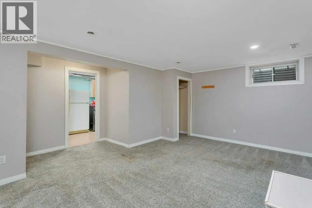 7 Nellis Avenue