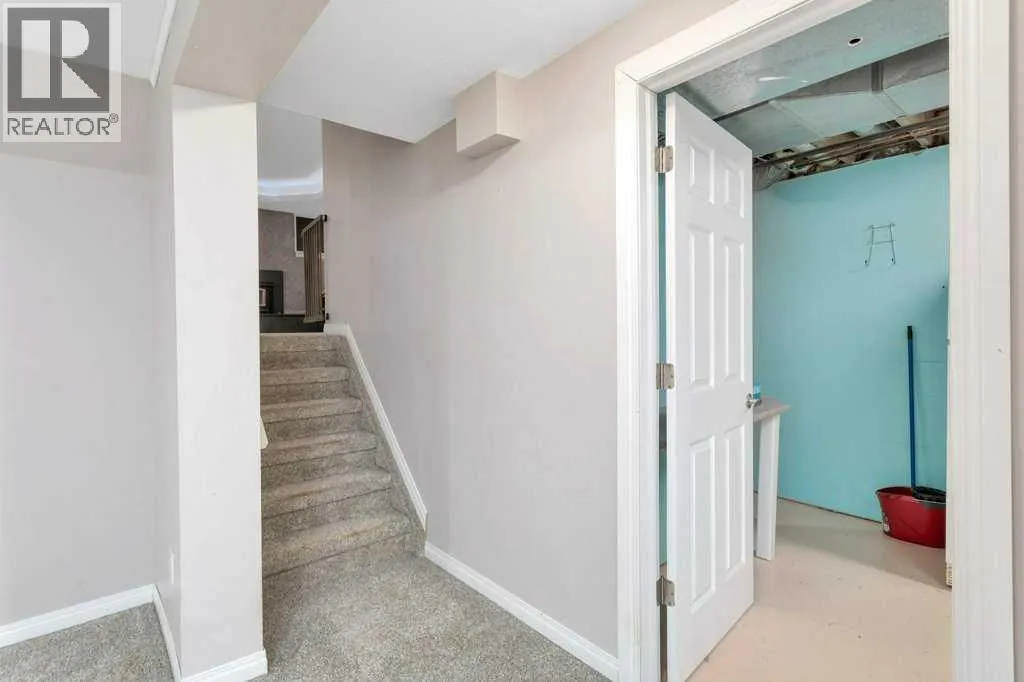 7 Nellis Avenue
