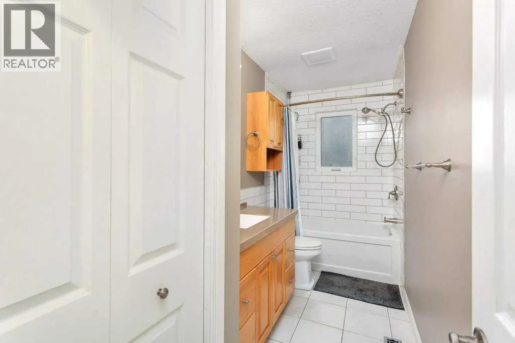 7 Nellis Avenue