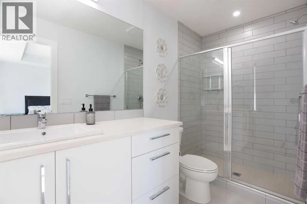 340 Chelsea Passage