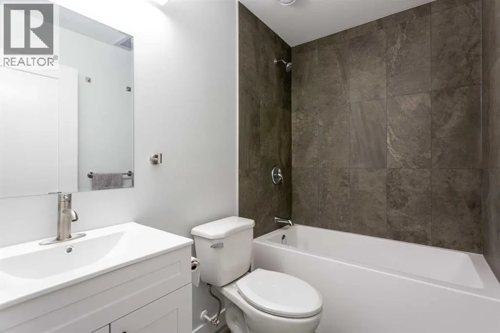 340 Chelsea Passage
