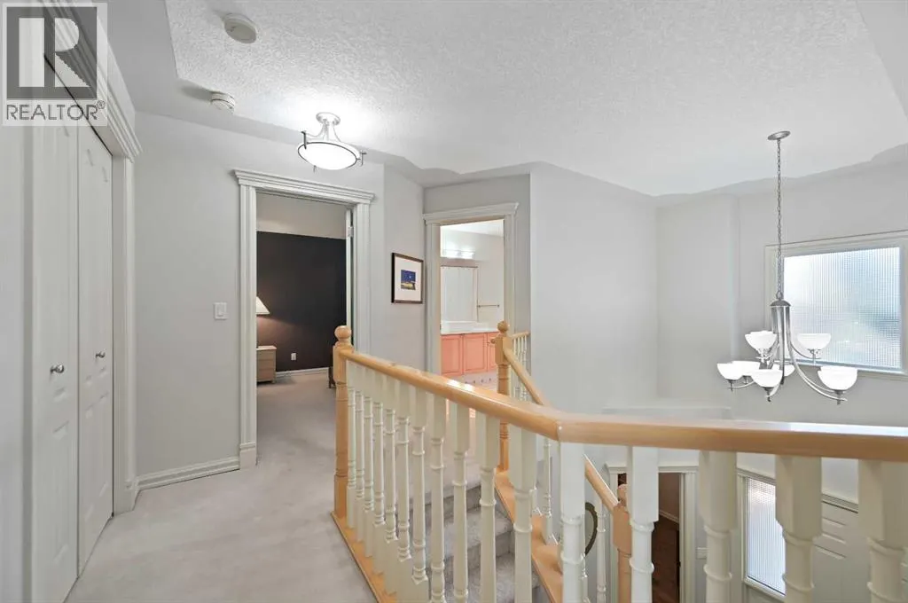 41 Strathridge Crescent SW