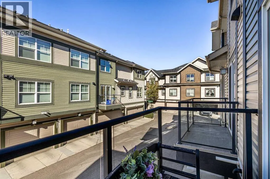 619 Mckenzie Towne Square SE