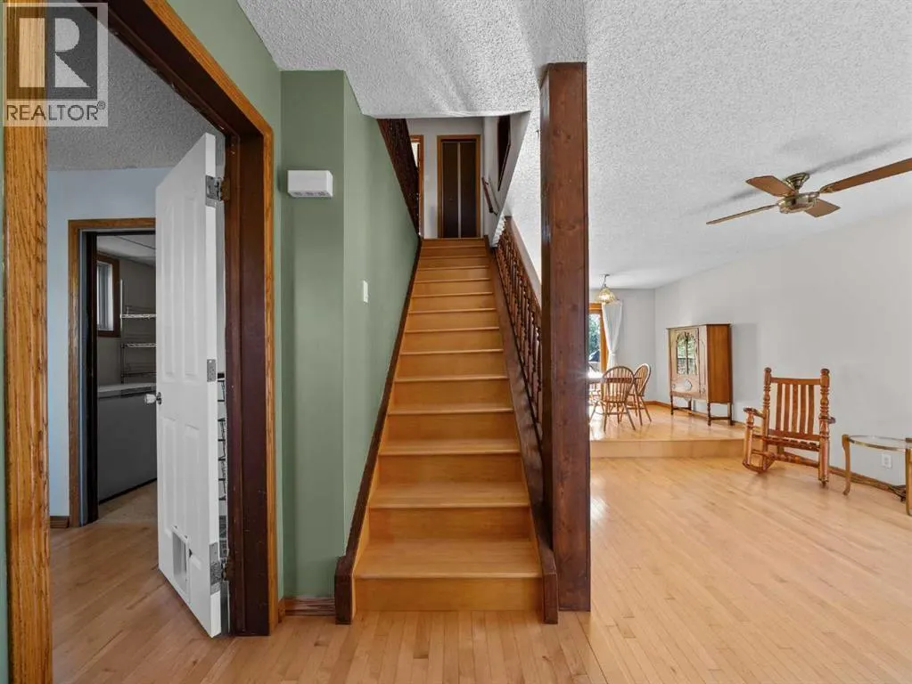 47 Elk Hill SE