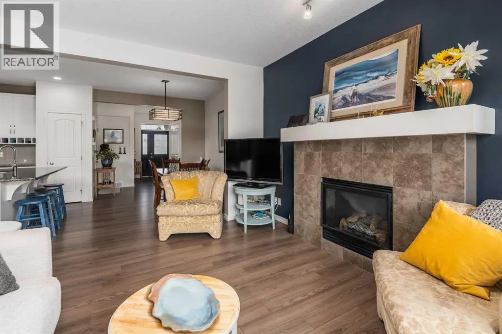390 River Heights Crescent