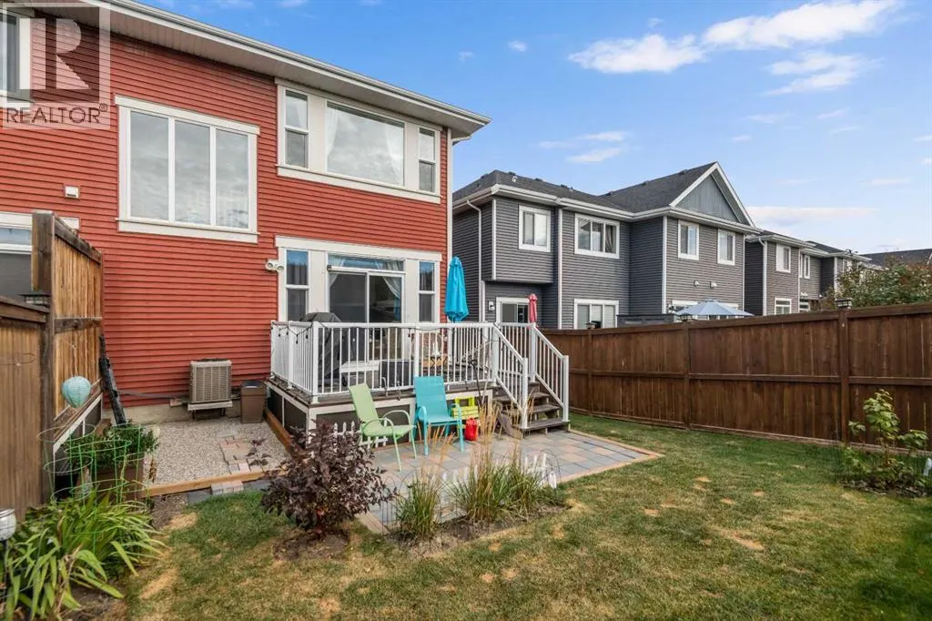 390 River Heights Crescent