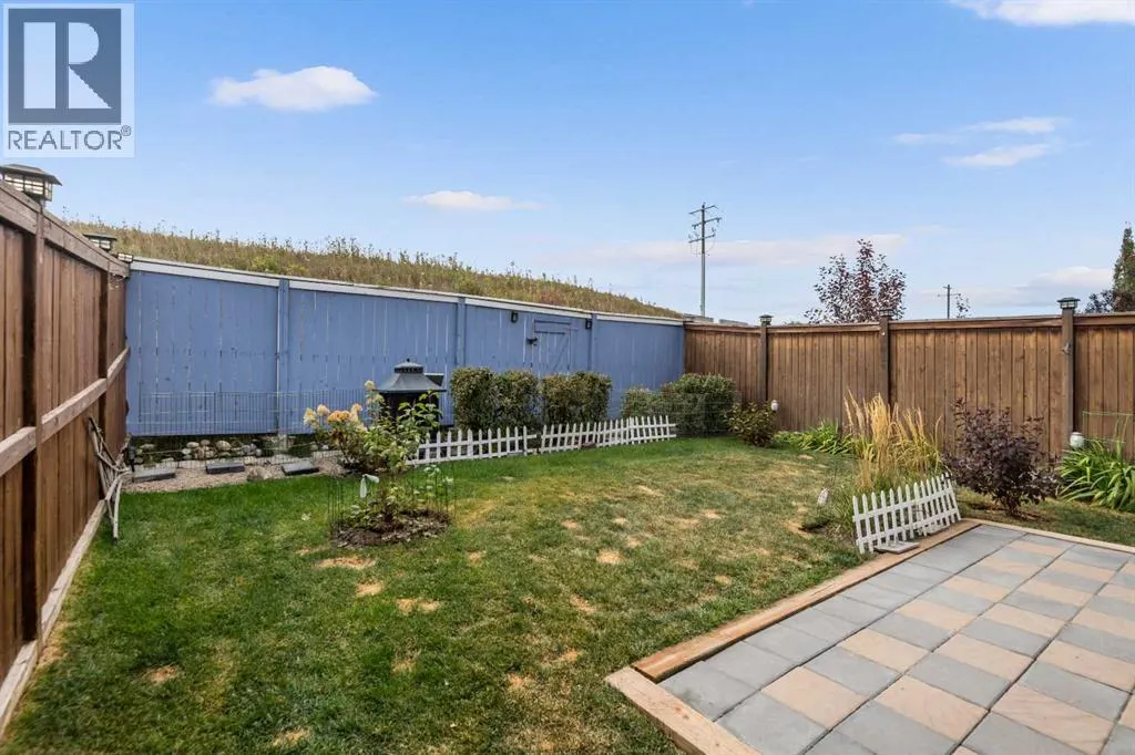 390 River Heights Crescent