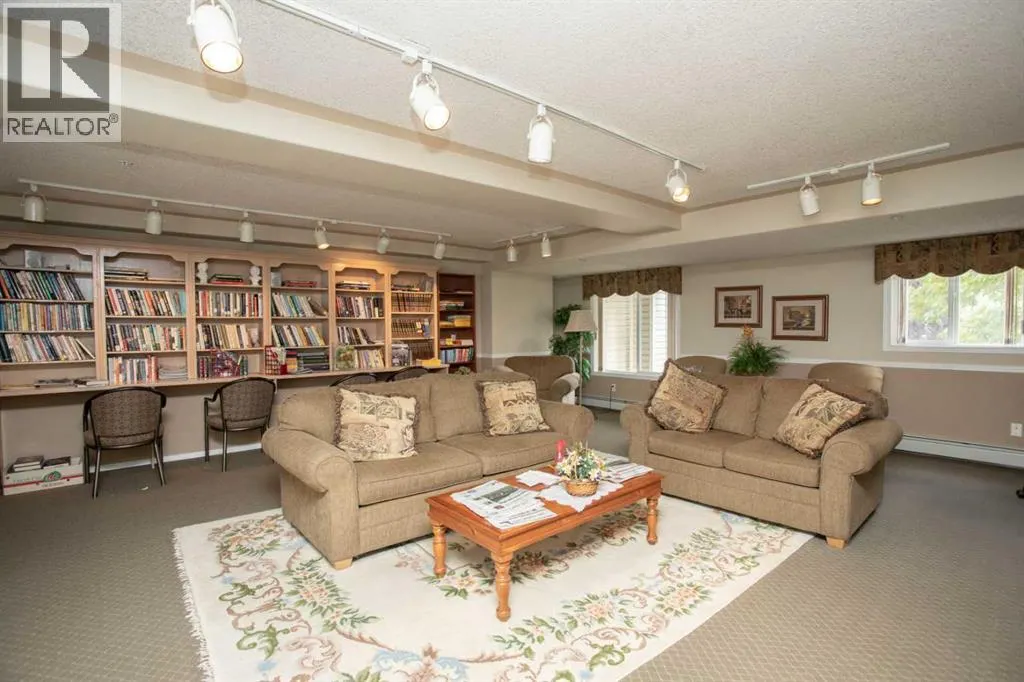 322, 56 Carroll Crescent