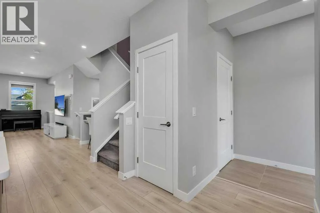 286 Carringvue Way NW