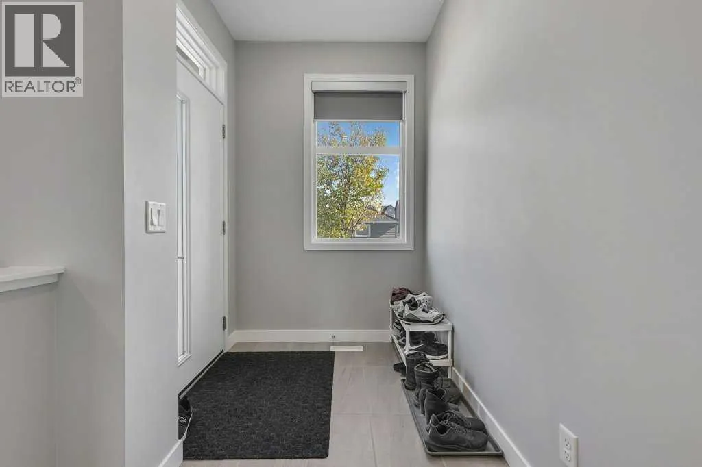 286 Carringvue Way NW