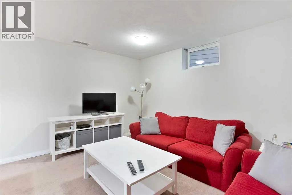 39 Canova Close SW