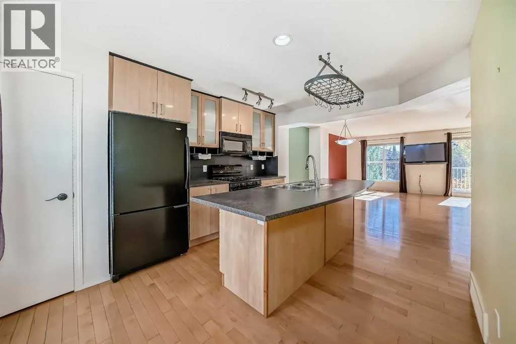 63 Toscana Gardens NW