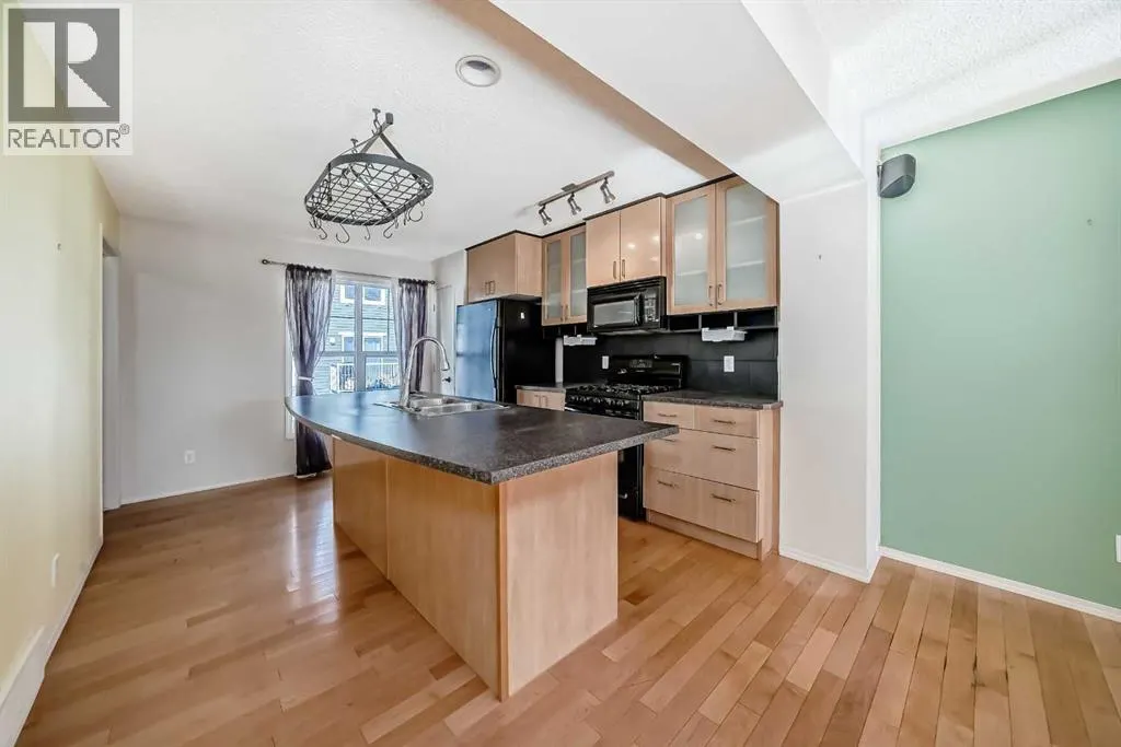 63 Toscana Gardens NW