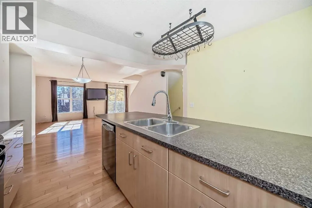 63 Toscana Gardens NW