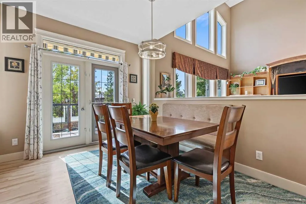 209 Discovery Ridge Way SW